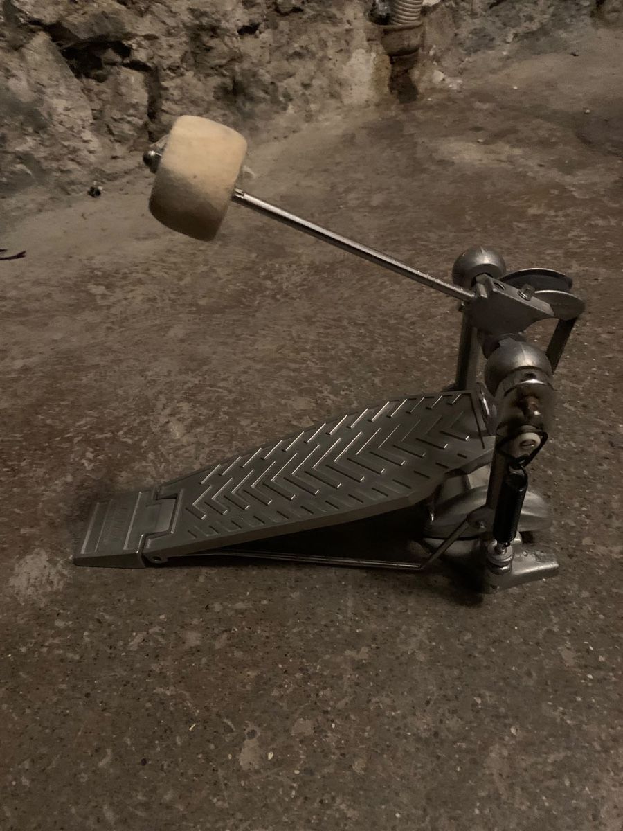 Strumenti musicali: Kick Drum Pedal TAMA – Usato da Zürich venduto da kop_nm9j 1