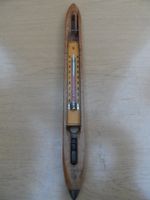 Thermometer in Webschiffchen