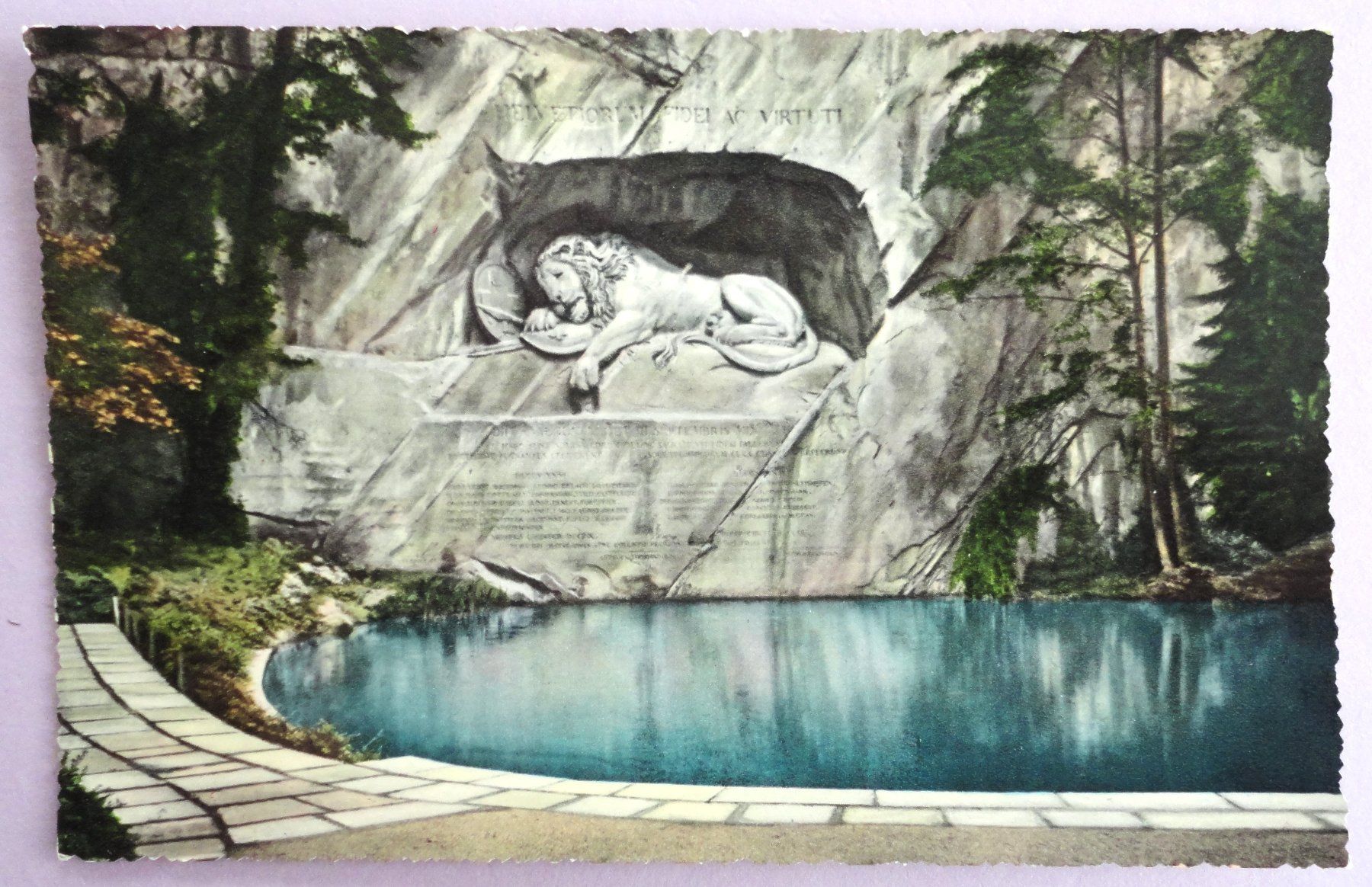 Cartoline postali: Luzern - Löwendenkmal – Usato da Fétigny venduto da Billy2miny