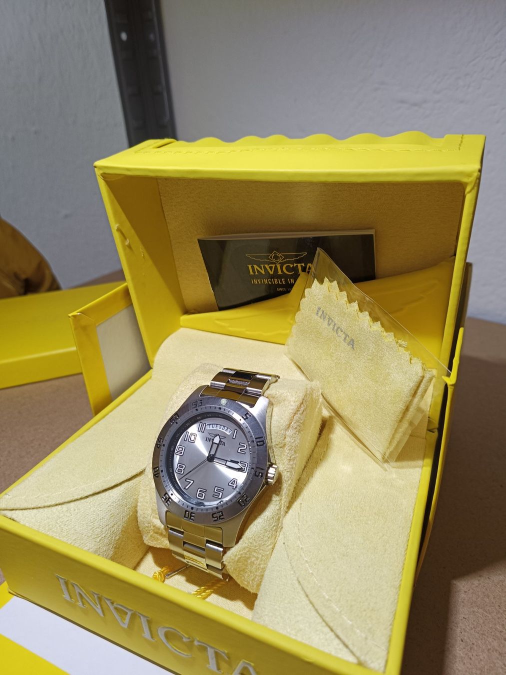 Invicta Uhren: Invicta Herrenuhr BATTERIE NEU – Gebraucht aus Wila von HeikoL02 3