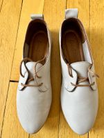 Neue Damen Schnürschuhe, Grösse 38