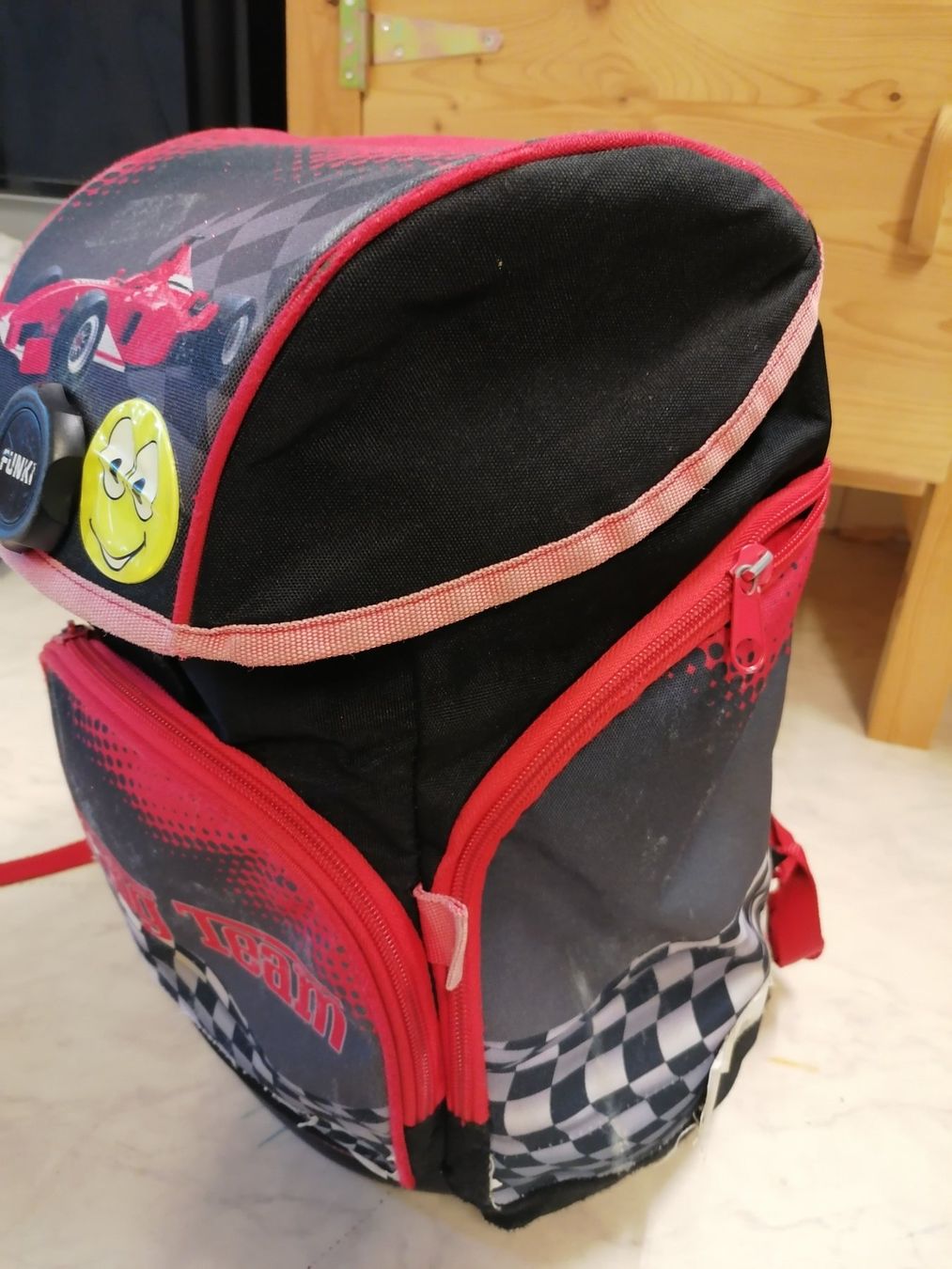 Funki Zaini: Leichter Schulrucksack – Usato da thalwil venduto da Ray7211 4