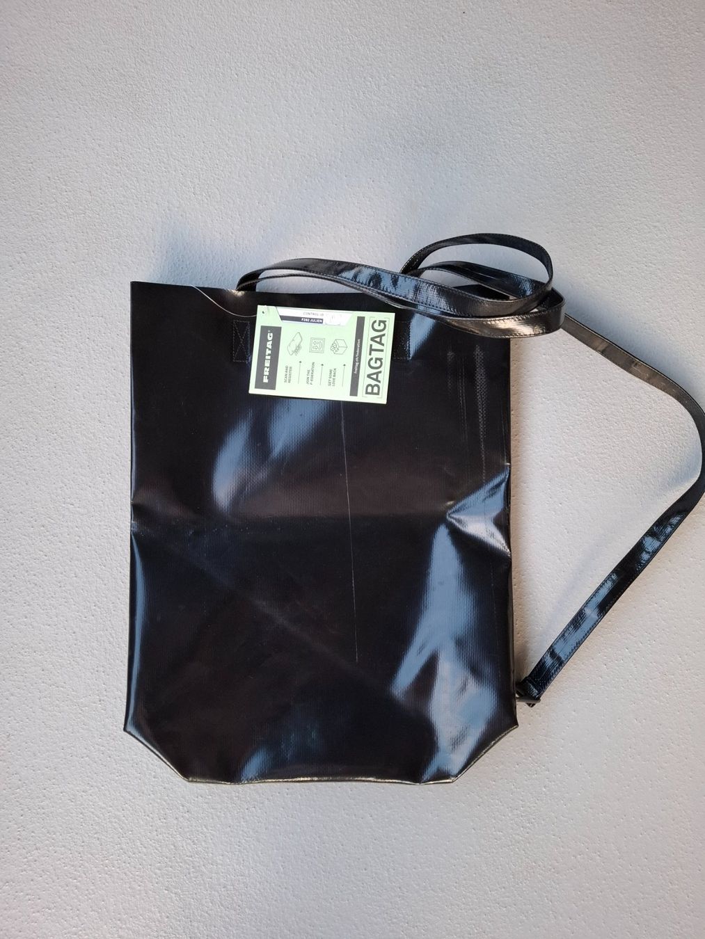 Freitag Borse: Freitag Tasche Julien  / SCHWARZ / NEU! – Nuovo (secondo la descrizione) da Richterswil venduto da Nayli96 1
