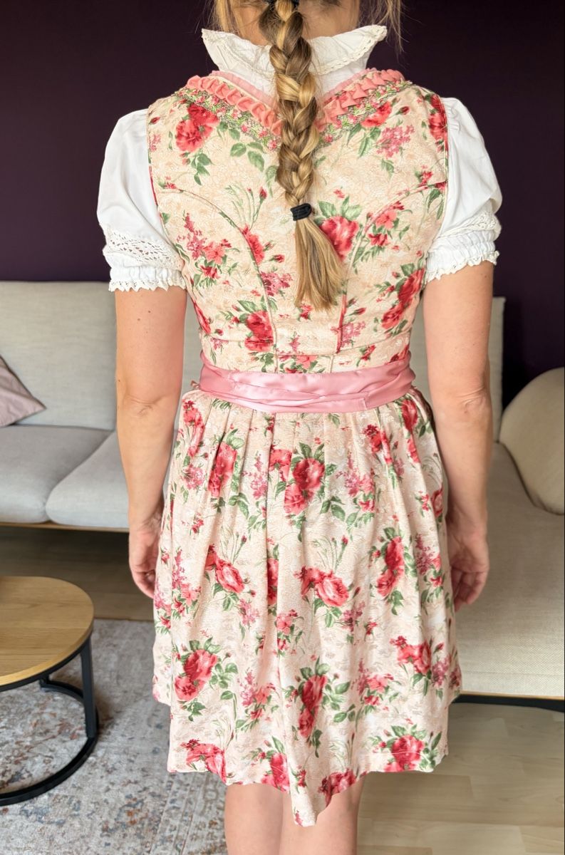 Kleider: Dirndl mit Blumenmuster von Stockerpoint - neuwertig – Neu (gemäss Beschreibung) aus Römerswil LU von mr-max11 1