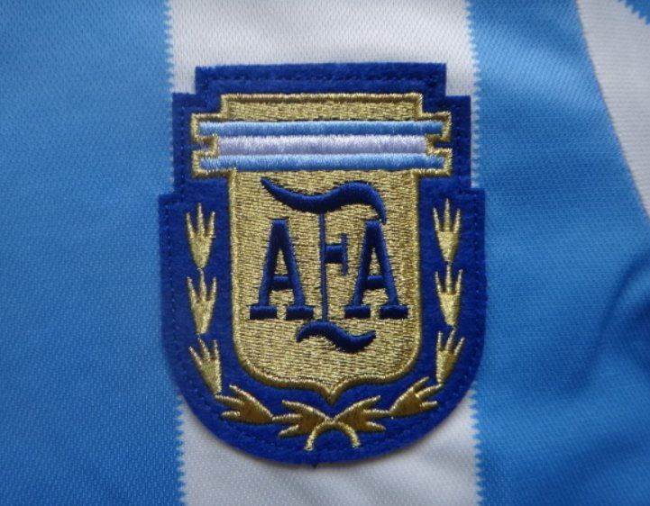 Canottiere & Pantaloni: Trikot Retro Maradona !!! – Nuovo e nell'imballaggio originale da Trimbach venduto da TurbinaDiesel 2