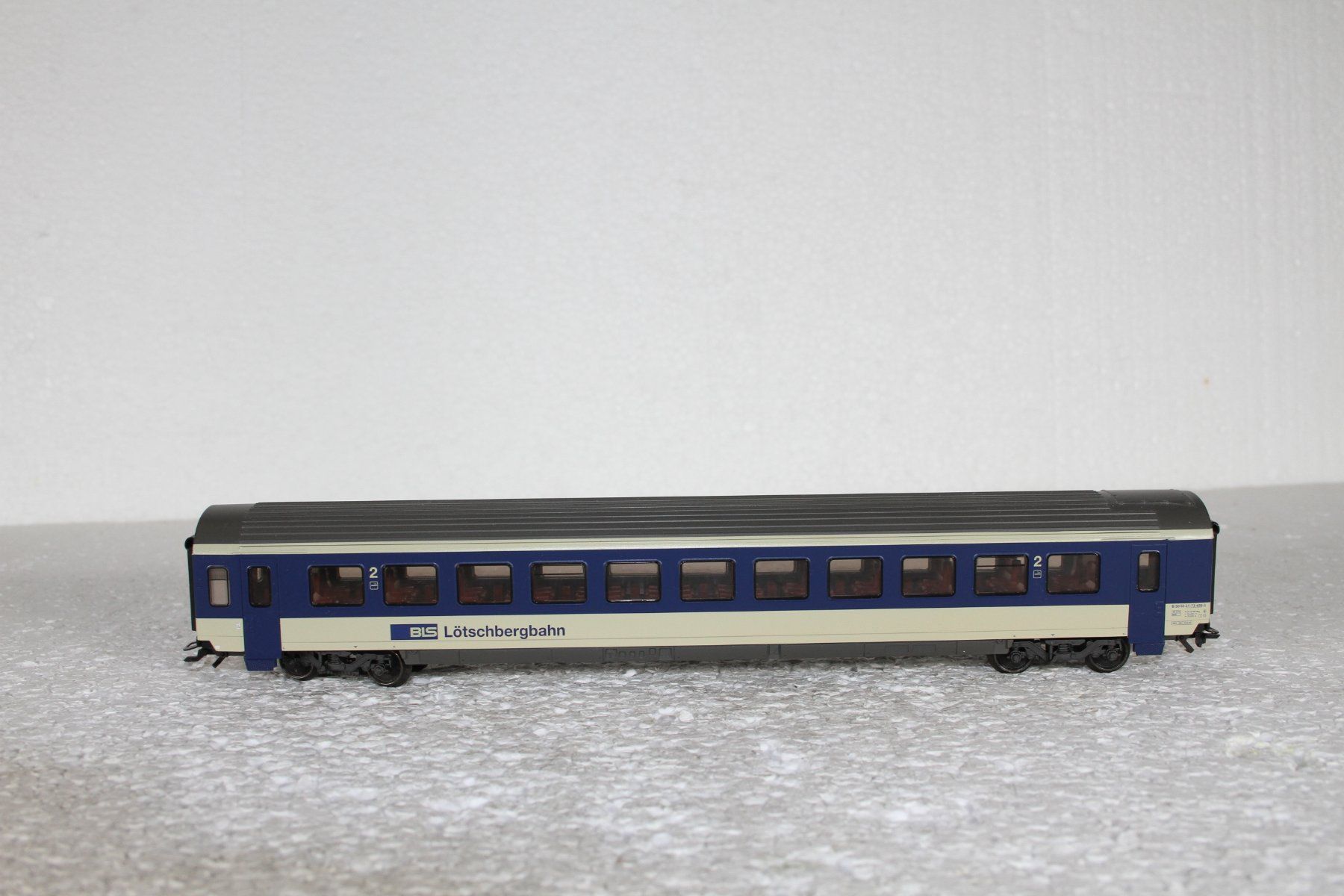 Märklin Modellini di ferrovie: Märklin 4218 BLS 2. Kl. – Usato da Triesen venduto da gleis8 3