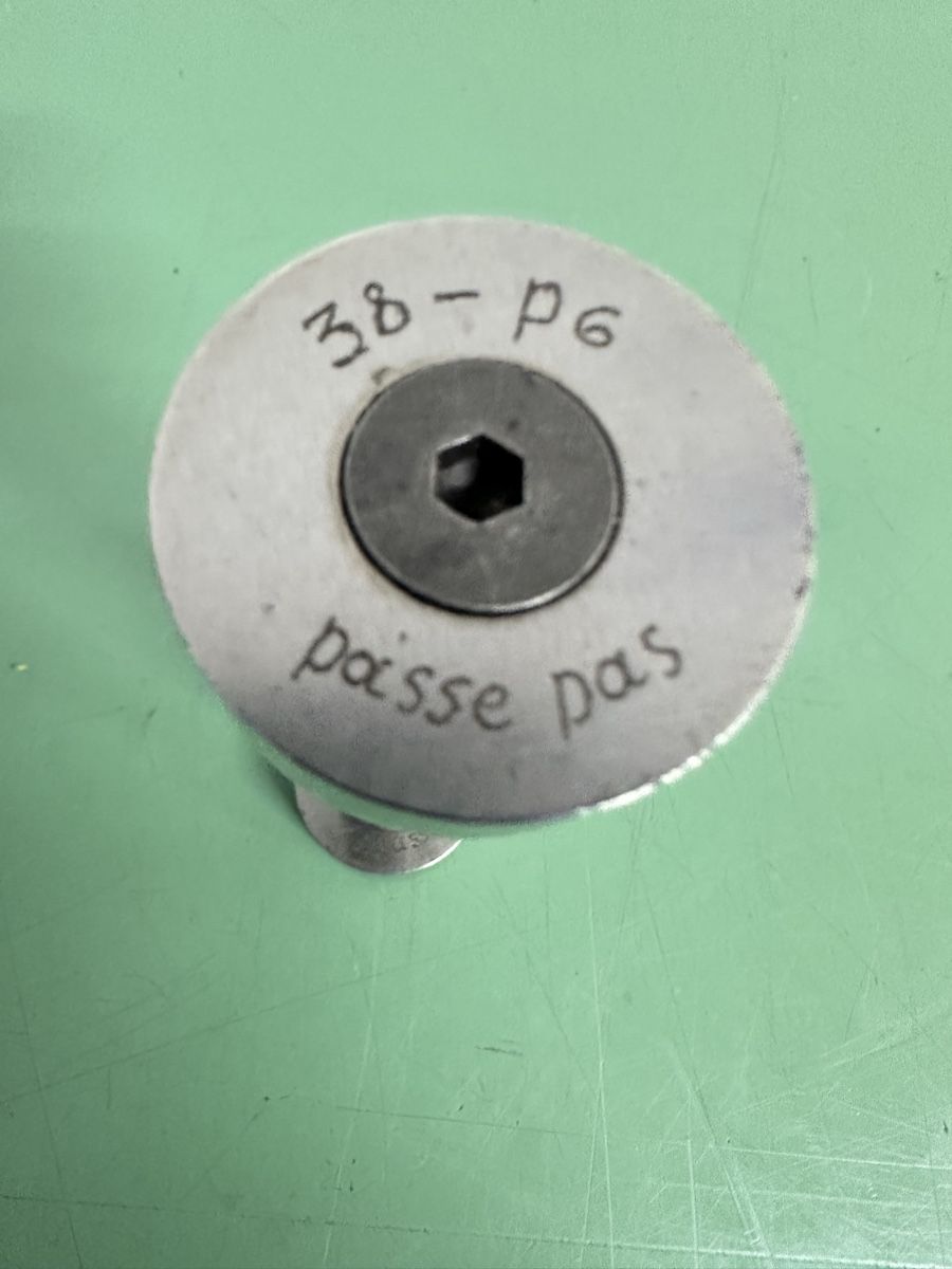 Tutti gli attrezzi: Grenzlehdorn, Plug gauge 38 P6. – Usato da Aarberg venduto da SNMachines 1