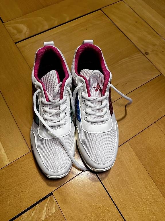 Damenschuhe: Tanz Sneaker Grösse 39 weiss – Gebraucht aus Zollikon von max_rg2l 1