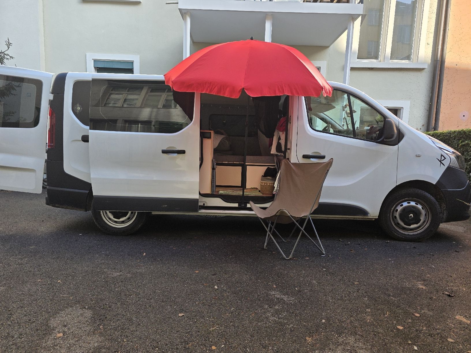 Camping Fahrzeuge: Renault Trafic sCi95 – Gebraucht aus Zürich von Racula11