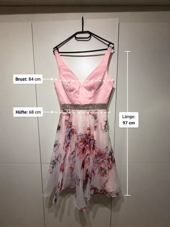 Wunderschönes Cocktail-/Abendkleid in Rosa 
