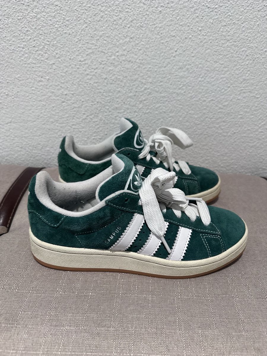 Adidas Chaussures femmes: Adidas Campus 38.5 – D'occasion à Ebikon par amaxandx