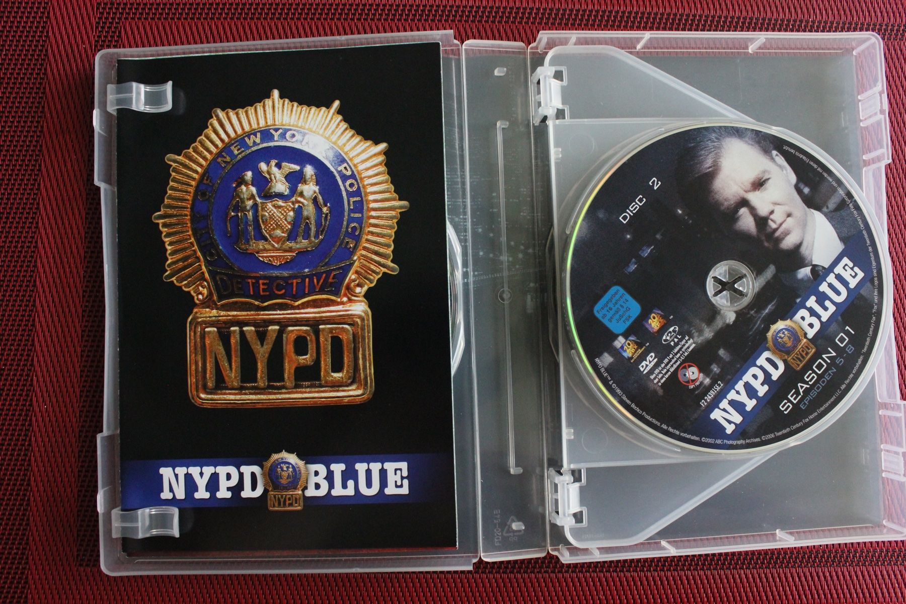 Alle DVDs: NYPD Blue Season 1 (2366) – Gebraucht aus Geroldswil von Schlumpfine1973 1