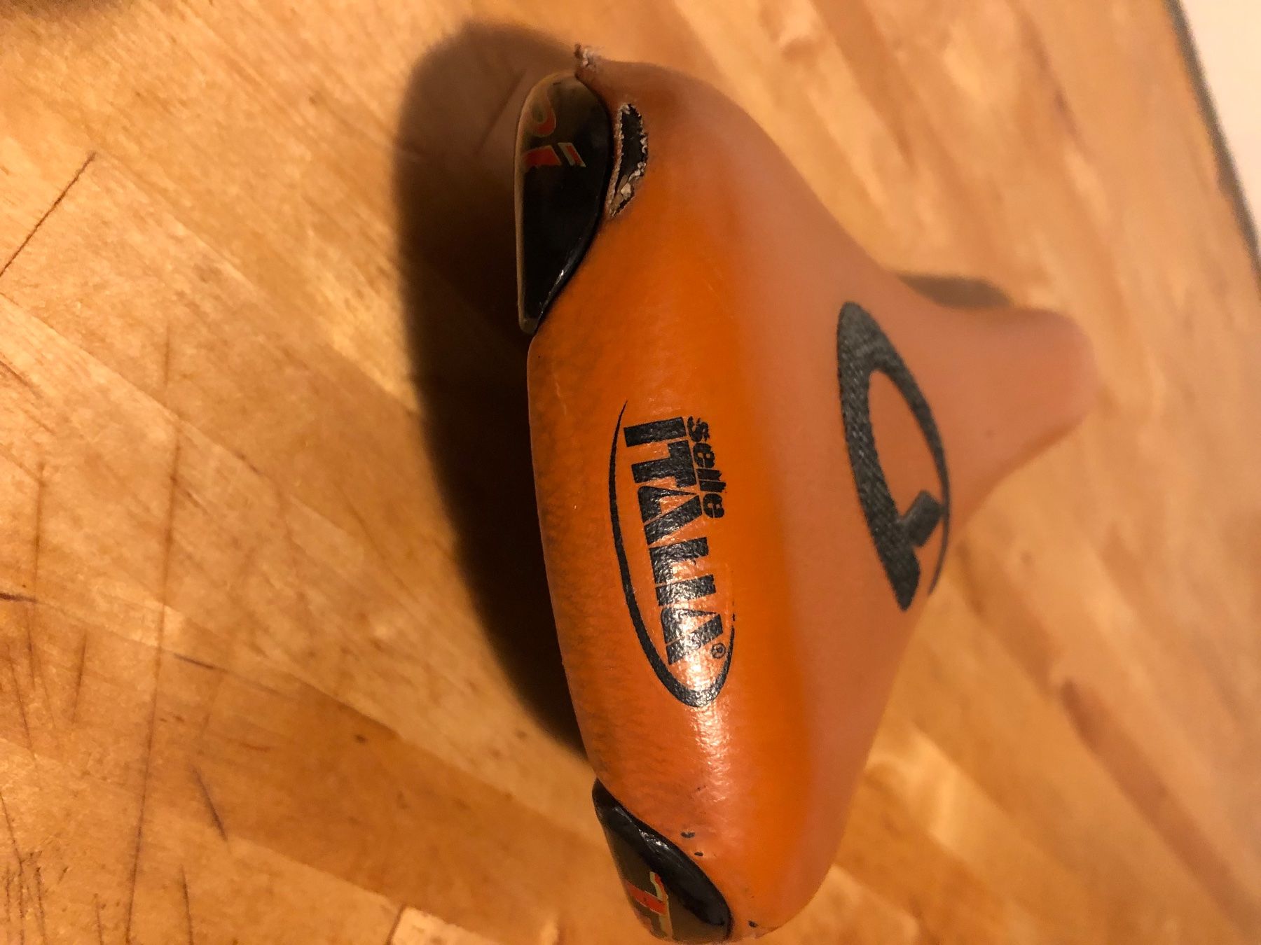 Sattel & Sattelzubehör: Selle Italia Tri Matic Sattel retro – Gebraucht aus Basel von yas_q82c 1