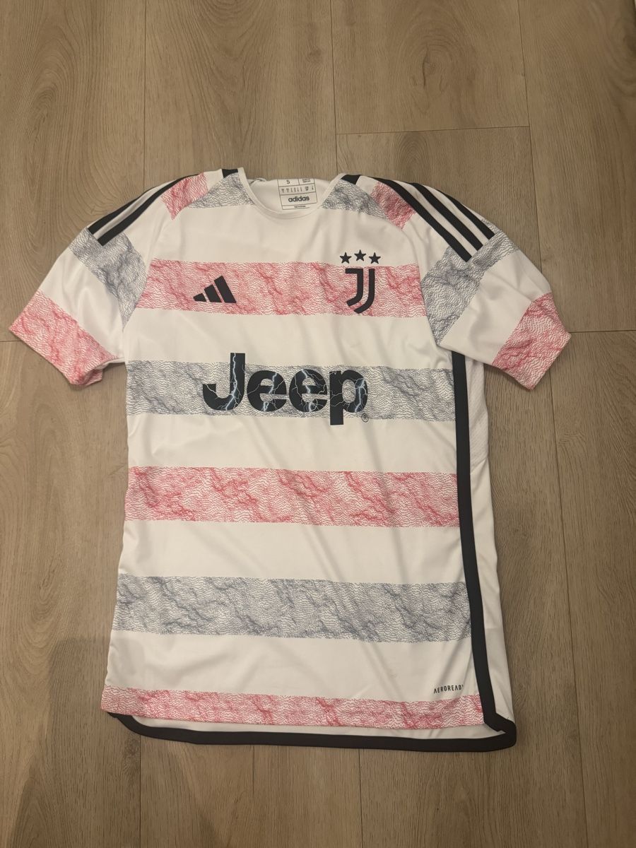 Juventus Canottiere & Pantaloni: Juventus Turin Trikot – Usato da Wädenswil venduto da cla_5zr6