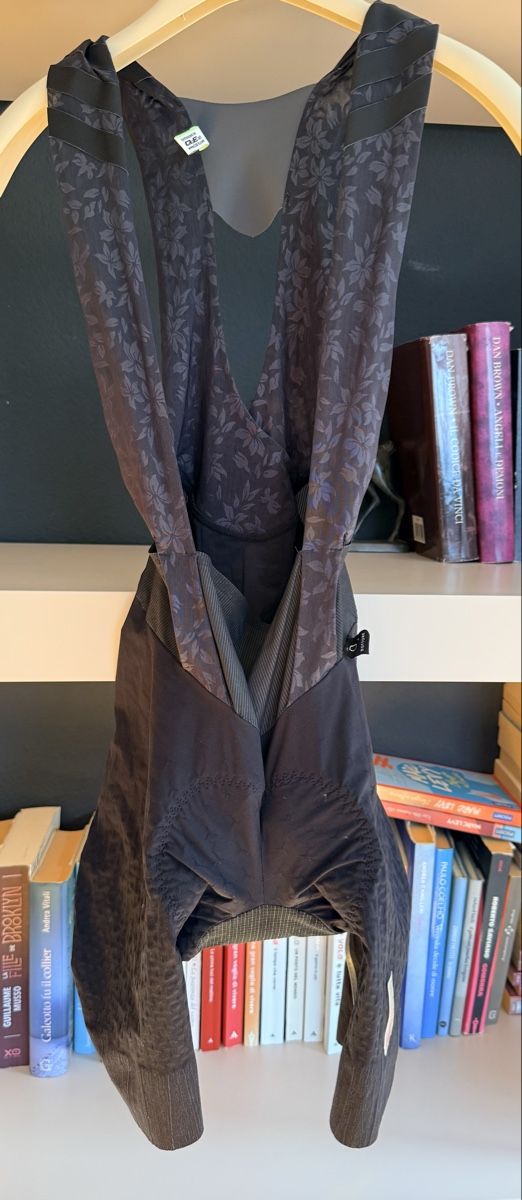 Pantaloni: Q36.5 UNIQUE Damen-Radhose  – Usato da Küsnacht venduto da cri_ngg5