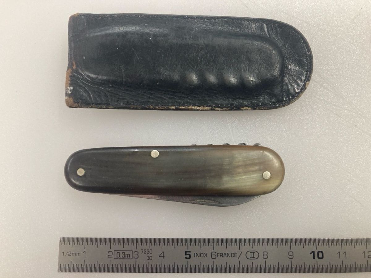 Victorinox Coltelli tascabile: Offiziersmesser – Usato da Krauchthal venduto da colligio 5