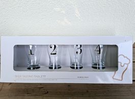 Bier Tasting Set mit 4 Gläsern auf Holztablett, Neu!