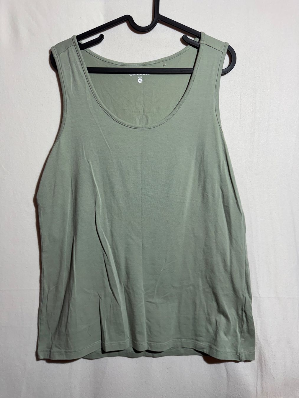 Top: Grünes Basic von Chicoree Gr. XL – Usato da Grosswangen venduto da SALE_SALE_SALE