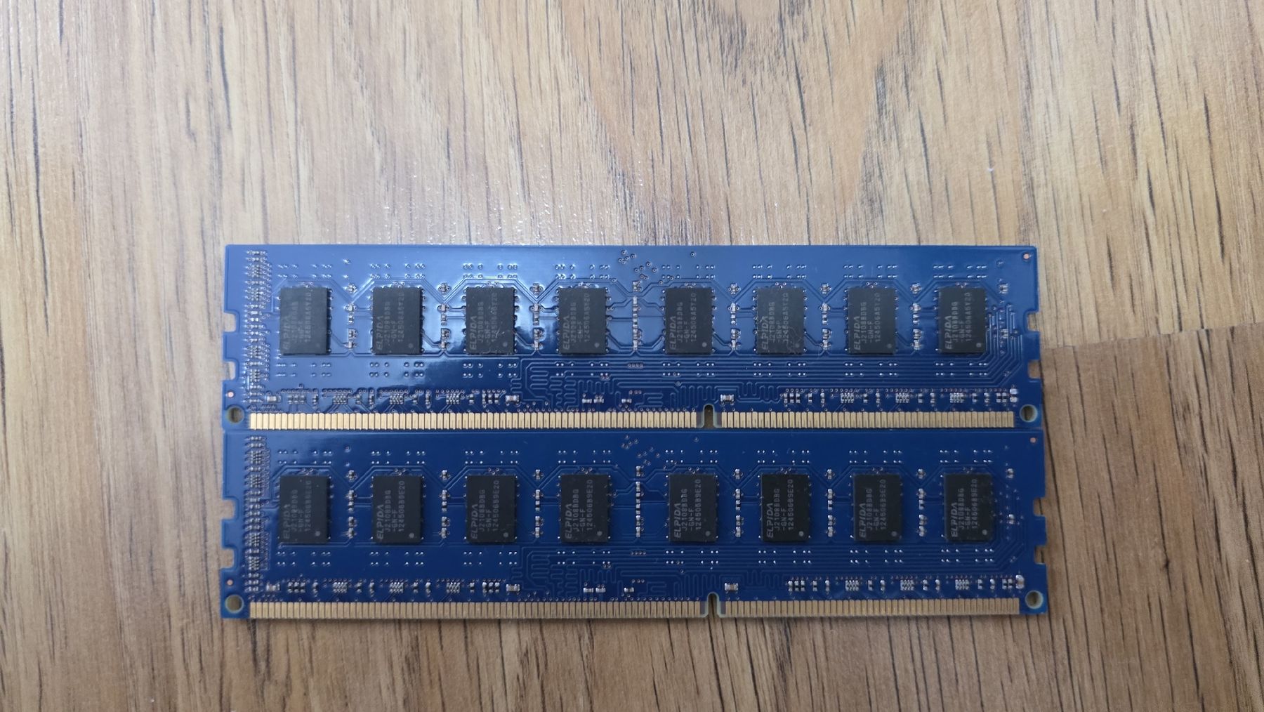 Memoria / RAM: 2x 4GB ELPIDA PC3-12800U DDR3 RAM Modules – Usato da Zell LU venduto da MatiMati2706 1