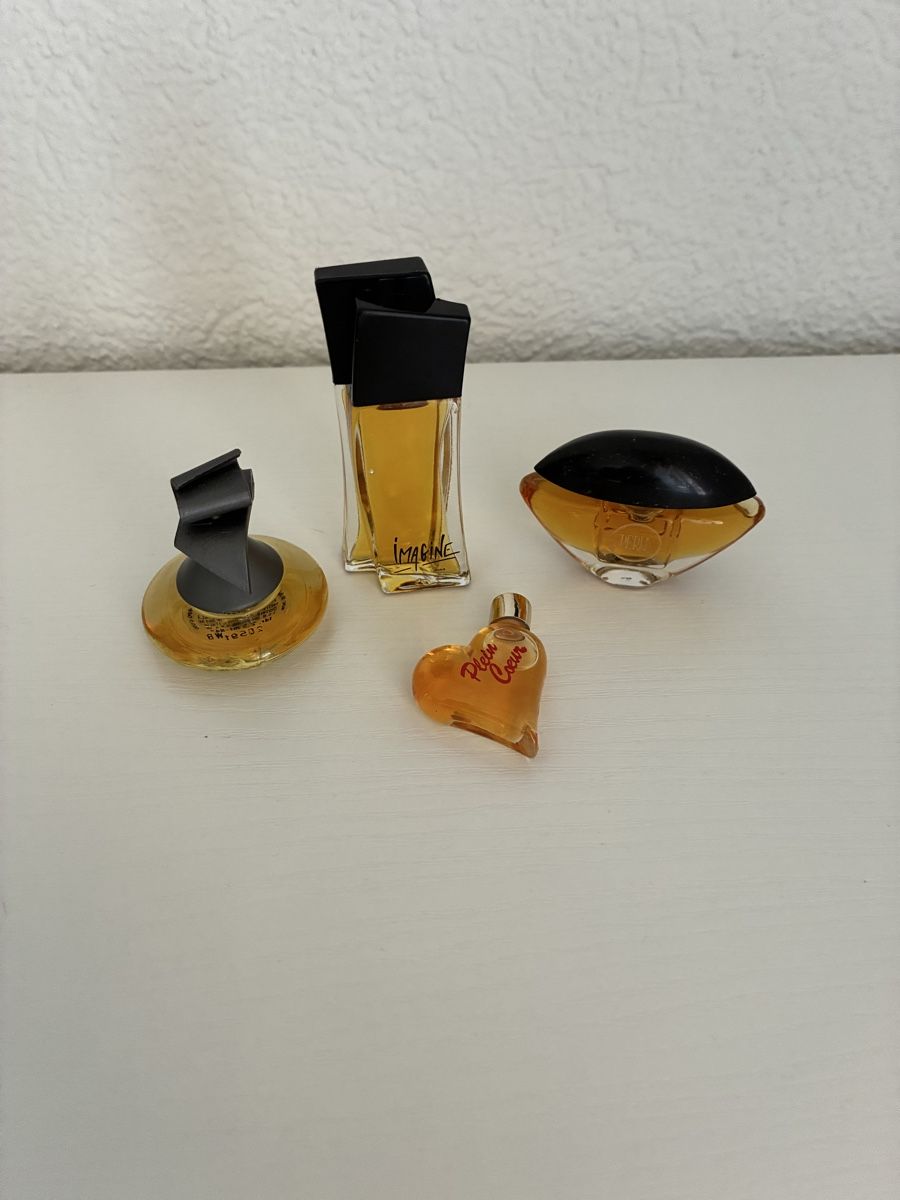 Parfum & Eau de Toilette: Mini Parfums Set 4 Stk.  – Gebraucht aus Bergdietikon von parfume