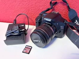 Spiegelreflexkamera Canon EOS 550D mit Objektiv 18-55mm