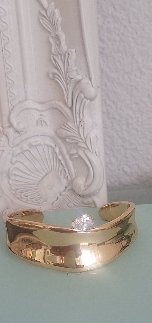 Armbänder & -reifen: Armband mit Zirconia – Gebraucht aus Kerzers von ExpressoTerreno