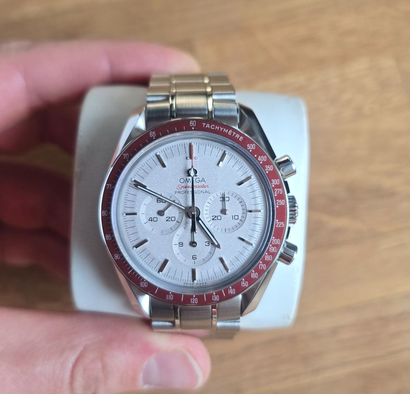 Omega Orologi: Omega Speedmaster Tokyo Rising Sun – Usato da Bern venduto da Rodraise