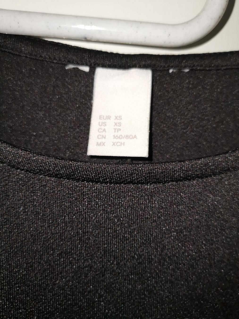 H&M Kleider: 2 DAMEN KLEIDER H&M, ADELE ALTMAN GRÖSSE XS, S – Gebraucht aus basel von lupettone 4