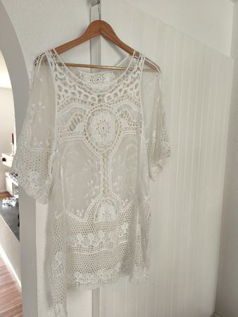 Weisses Spitzenkleid, perfekt für den Sommer – Neu!