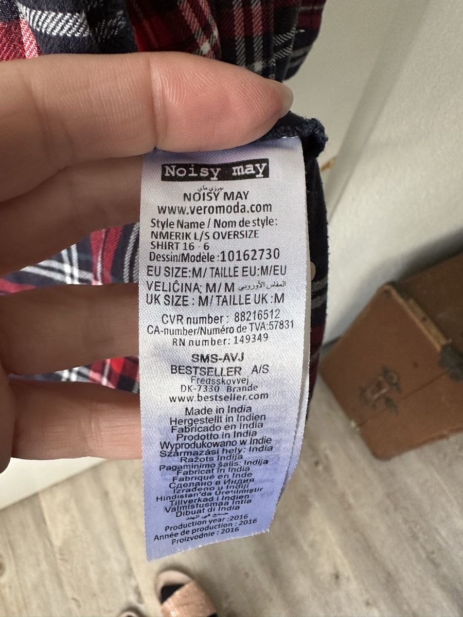 Vero Moda Camicette: Bluse lang kariert Vero Moda Gr.M – Usato da Unterengstringen venduto da Homeseller 2