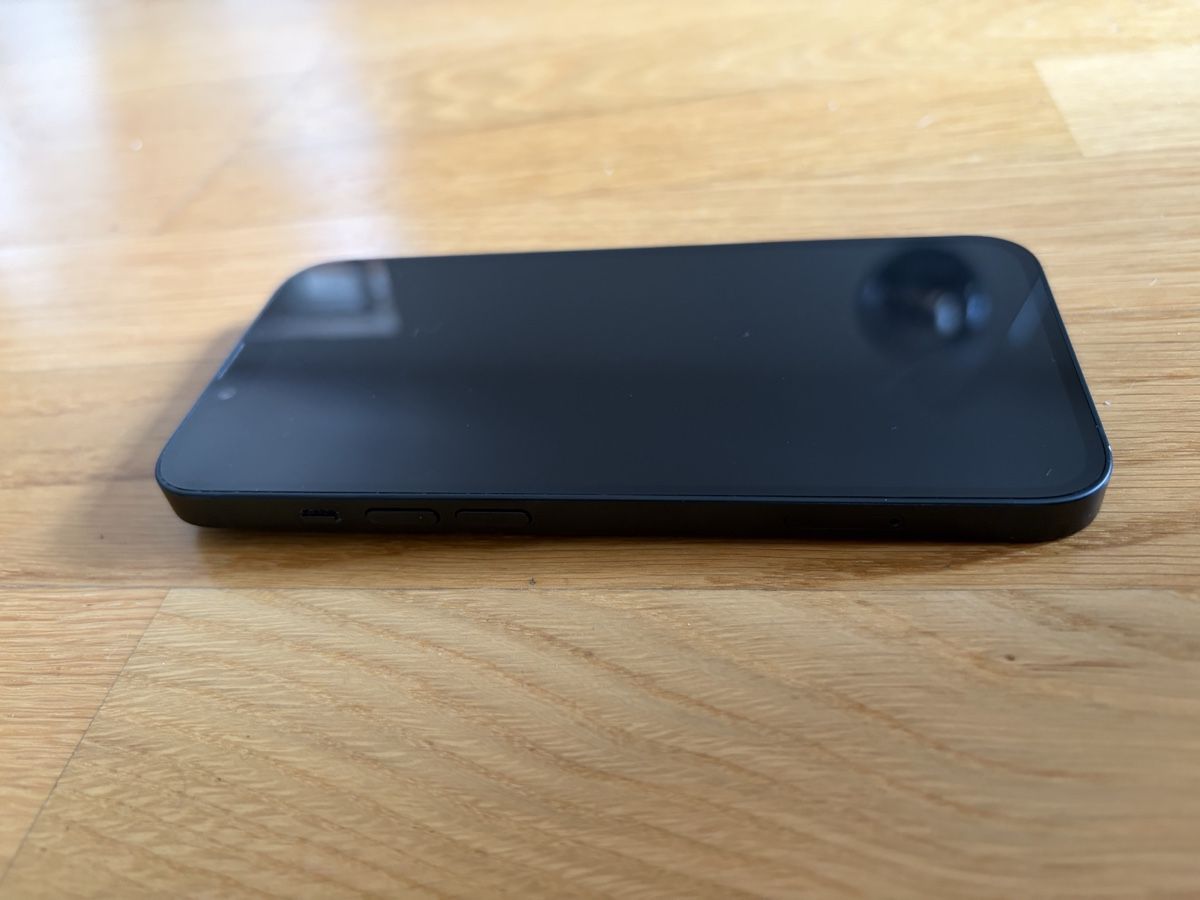 Apple Telefoni cellulari / Smartphones: iPhone 14 | Midnight Blue | 128 GB | 84% Batterie – Usato da Regensdorf venduto da WetTowel42 3
