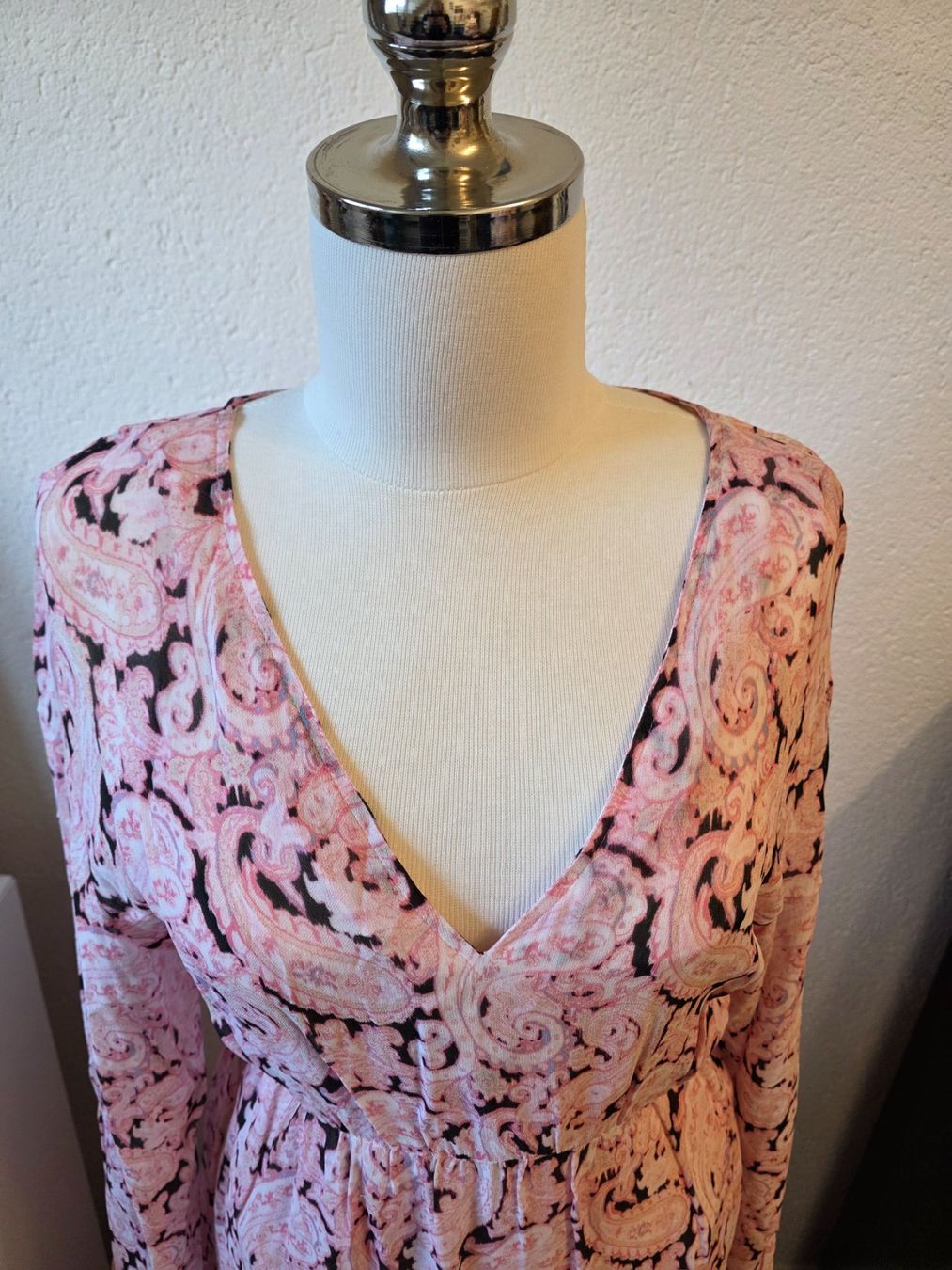 Vestiti: Ultra leichtes rosa Maxikleid – Usato da Neerach venduto da Basile1 2