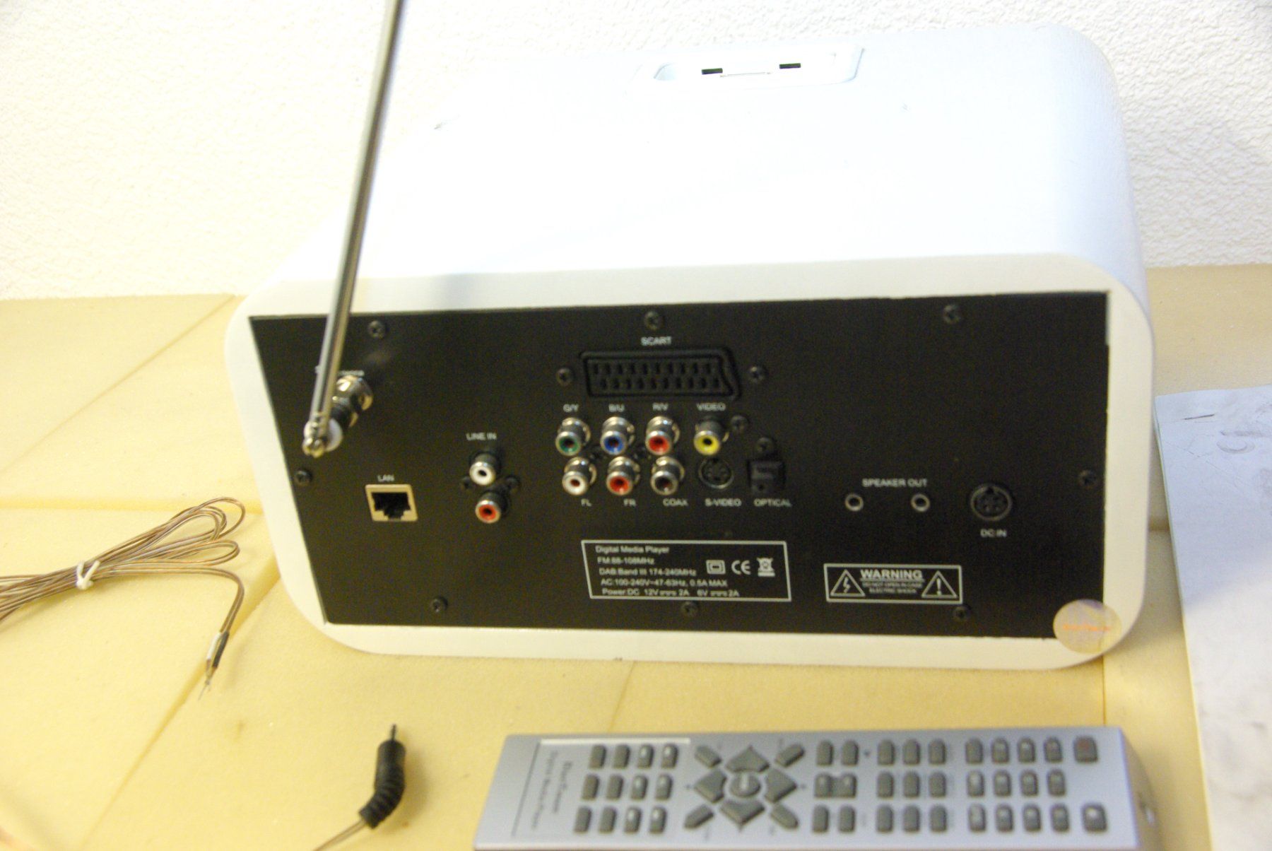 Multimediaplayer & Streamer: BlueTinum Multimedia Anlage, weiss – Defekt aus Herisau von Cevianer1844 4