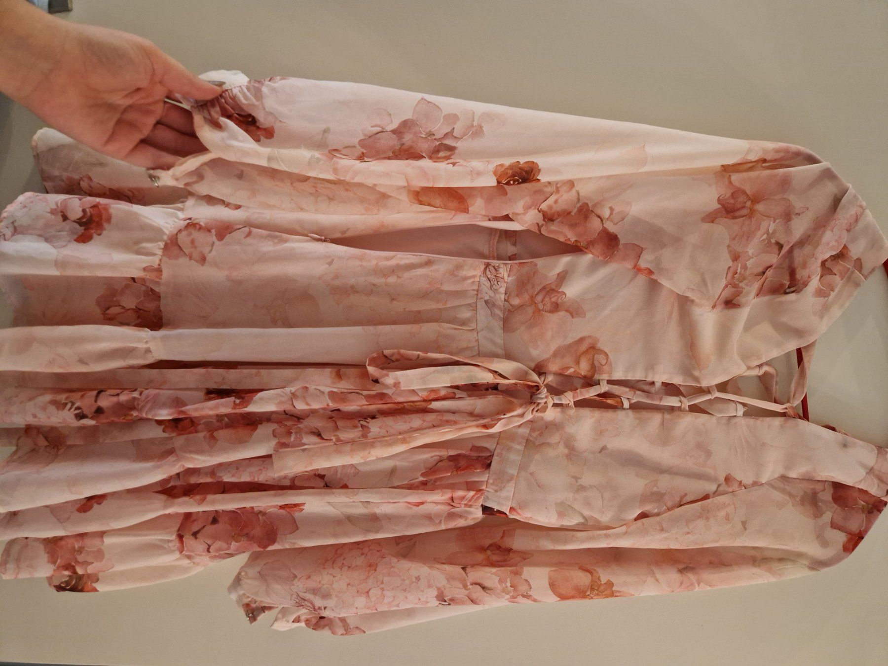 Robes: Rosa Blumenkleid – Neuf (Voir description) à Ebikon par kov_9vqb 9