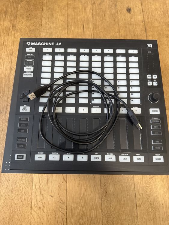 Native Instruments Maschine Jam - Top Zustand! (Gebraucht) in ...