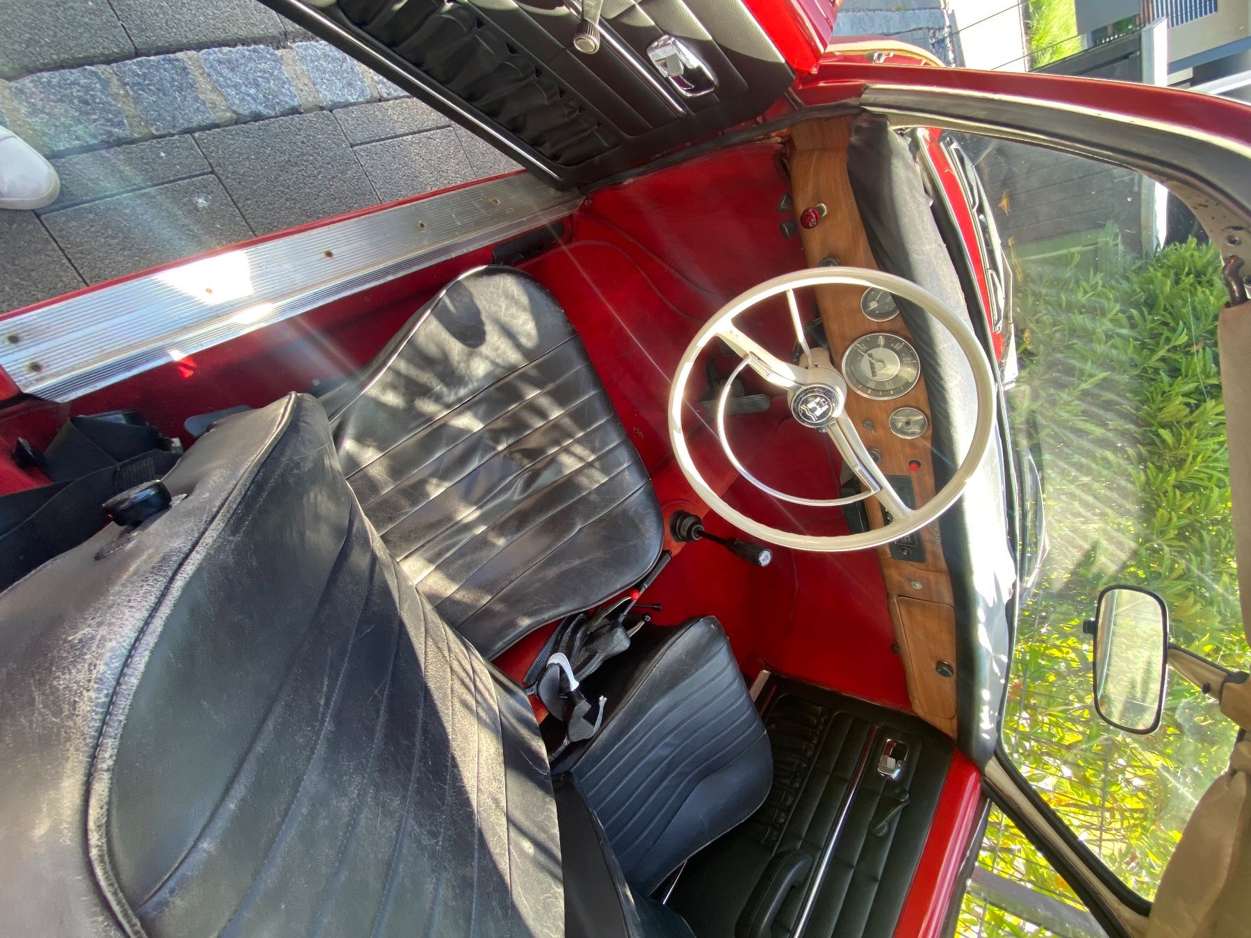 Karmann Automobili: Volkswagen Karmann Ghia 1970 rouge – Usato da Bulle venduto da Caba77 7