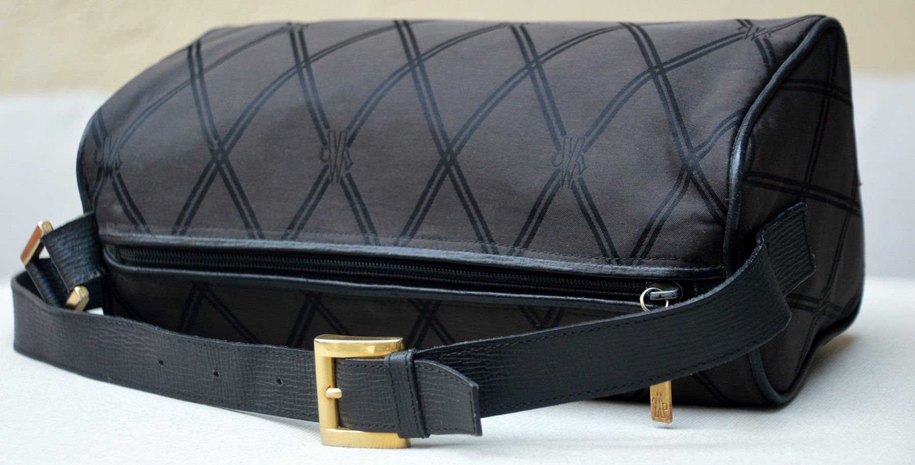 Moncler Borse da donna: Tasche Moncler Sac – Usato da Collonges venduto da Auganien 4