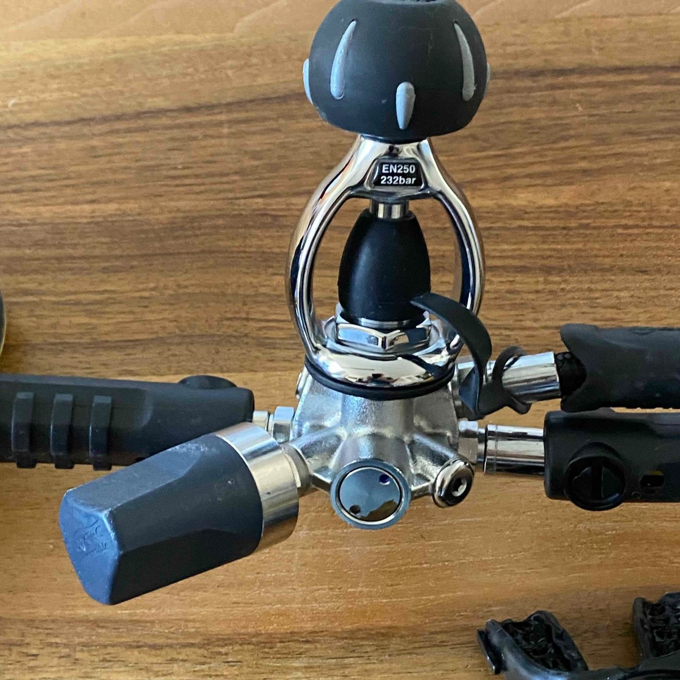 Mares Respiratori & Giubbotti: Tauchregler Mares M22 Abyss & Octopus – Usato da Neuenkirch venduto da Magmatom 1