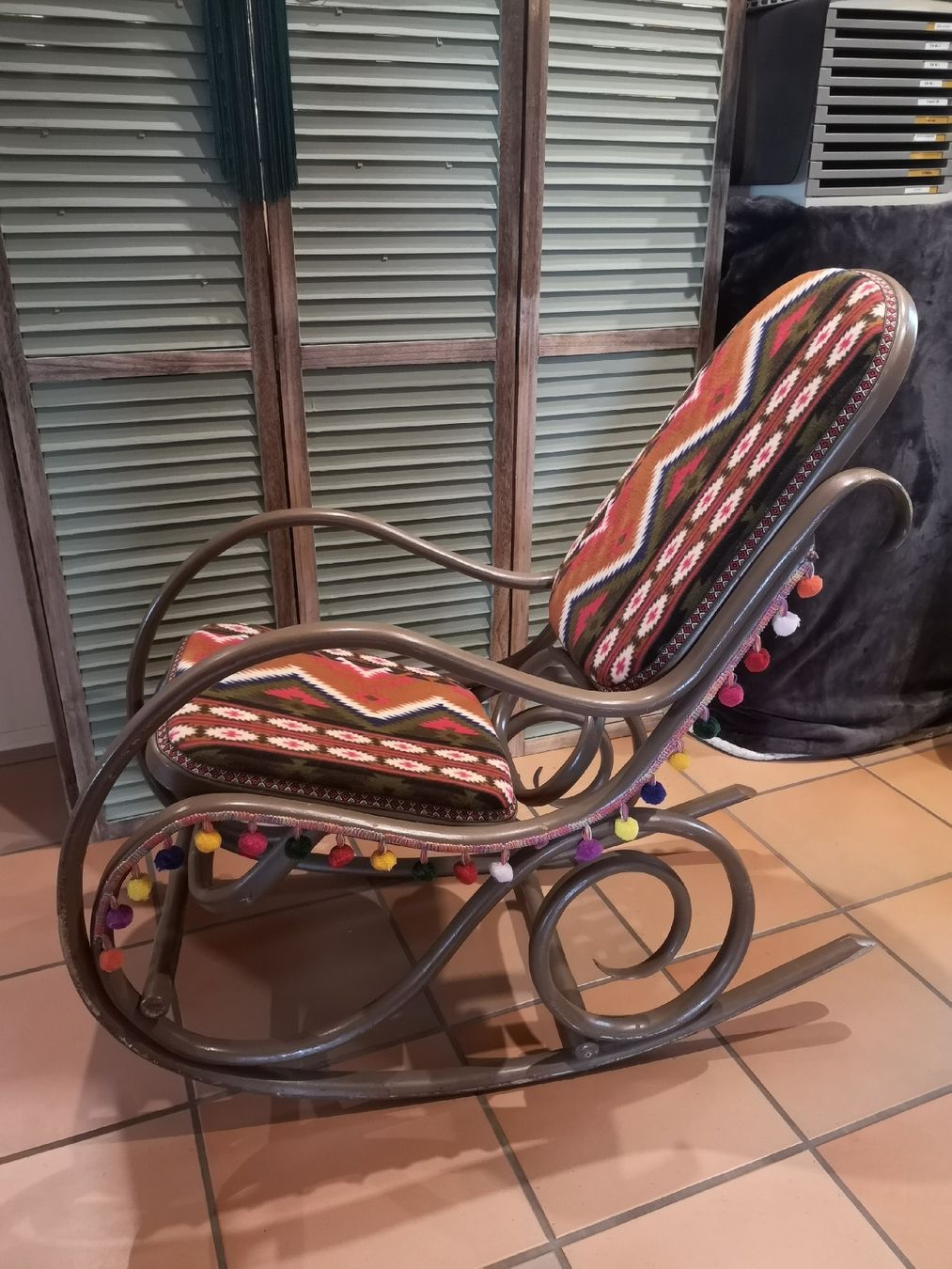 Thonet Sedie: Schaukelstuhl – Usato da Herzogenbuchsee venduto da Honigkuchenpferd01 1