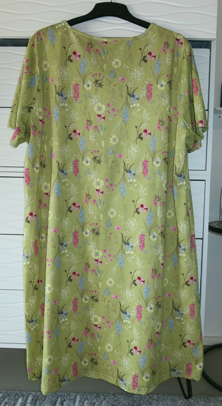 Kleider: Sommerkleid Grösse 54, 60% Baumwolle - NEU – Neu und originalverpackt aus Zürich von Piki7 1