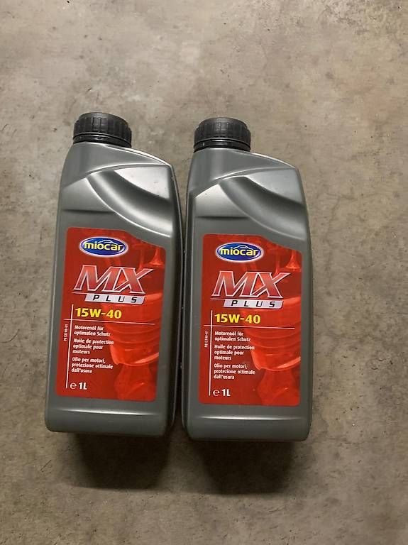 Oli & Additivi: Auto Motorenöl 15W-40 – Usato da Volketswil venduto da mascalzone-latino