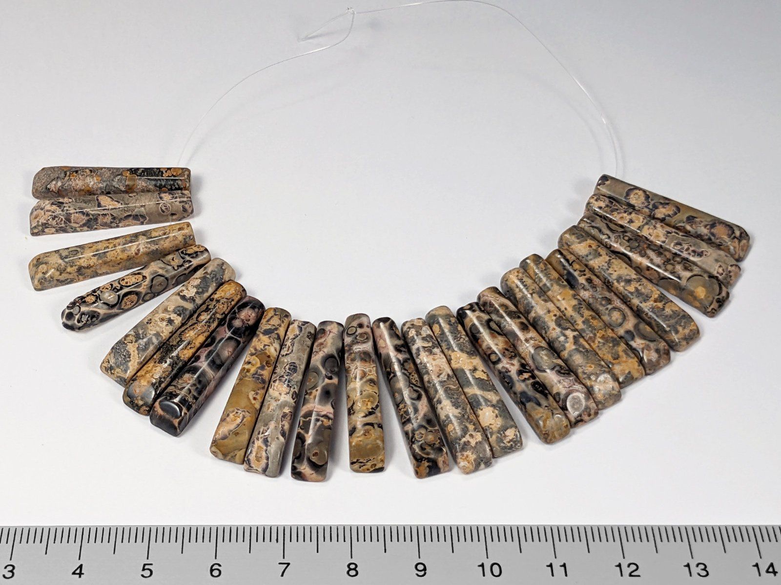 Mineralien & Heilsteine: Leoparden Jaspis Stab Perlen ca.27mm, 23Stk. – Neu und originalverpackt aus Meilen von GypsyCat