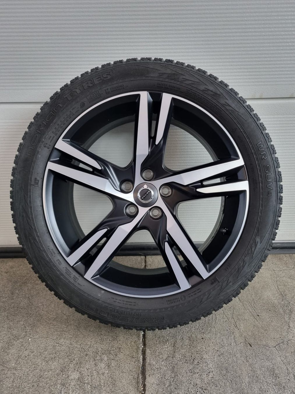 Volvo Pneumatici & Ruote complete: Volvo XC40 Winterräder original – Usato da Kirchdorf AG venduto da Cartastic_AG 4
