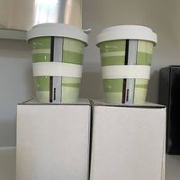 Lot de 2 gobelets Porsche en céramique, neufs