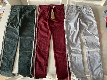 3 NEU Jeans Grün Bordeaux Himmelblau 158/164
