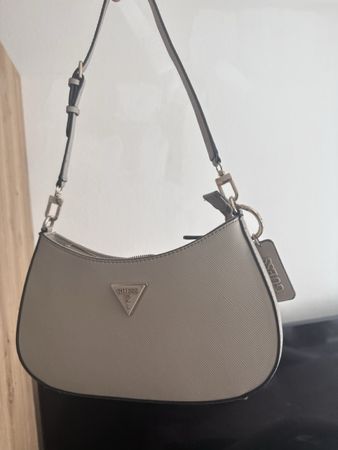 Guess Handtasche grau guter Zustand 