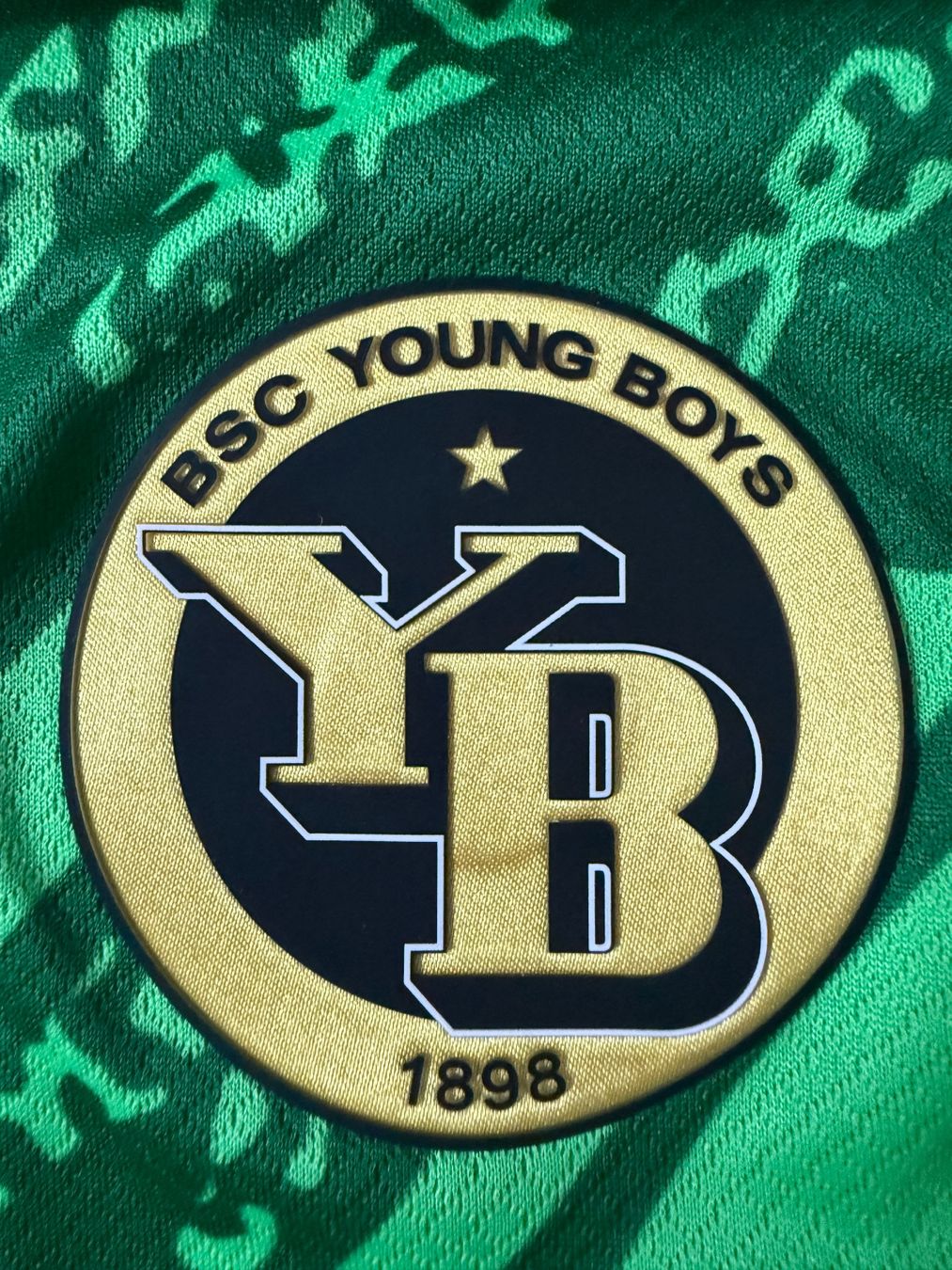 Young Boys Canottiere & Pantaloni: Best Player Trikot Marvin Keller BSC YB – Usato da Hindelbank venduto da m-see 4