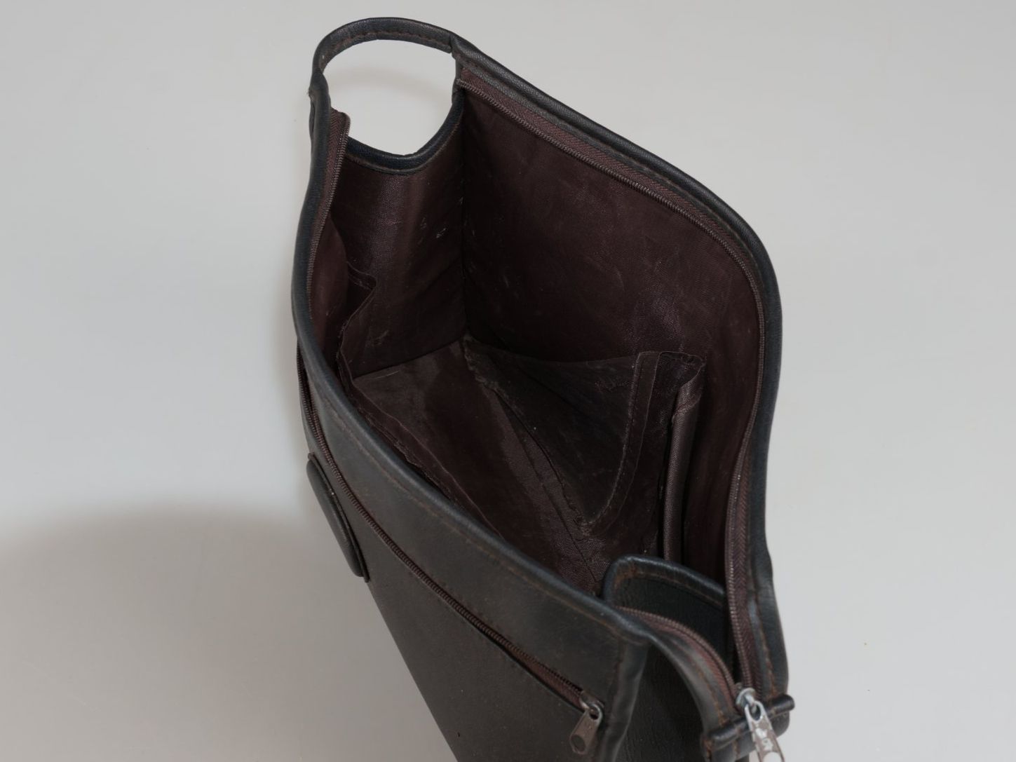Portagioie: Schwarze Kosmetiktasche – Usato da Rüti ZH venduto da Restwert_Rueti_ZH 3