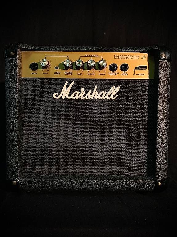 Marshall Verstärker: Amplificateur Marshall 8010 ValveState 10 – Gebraucht aus La Chaux-de-Fonds von Simone1180