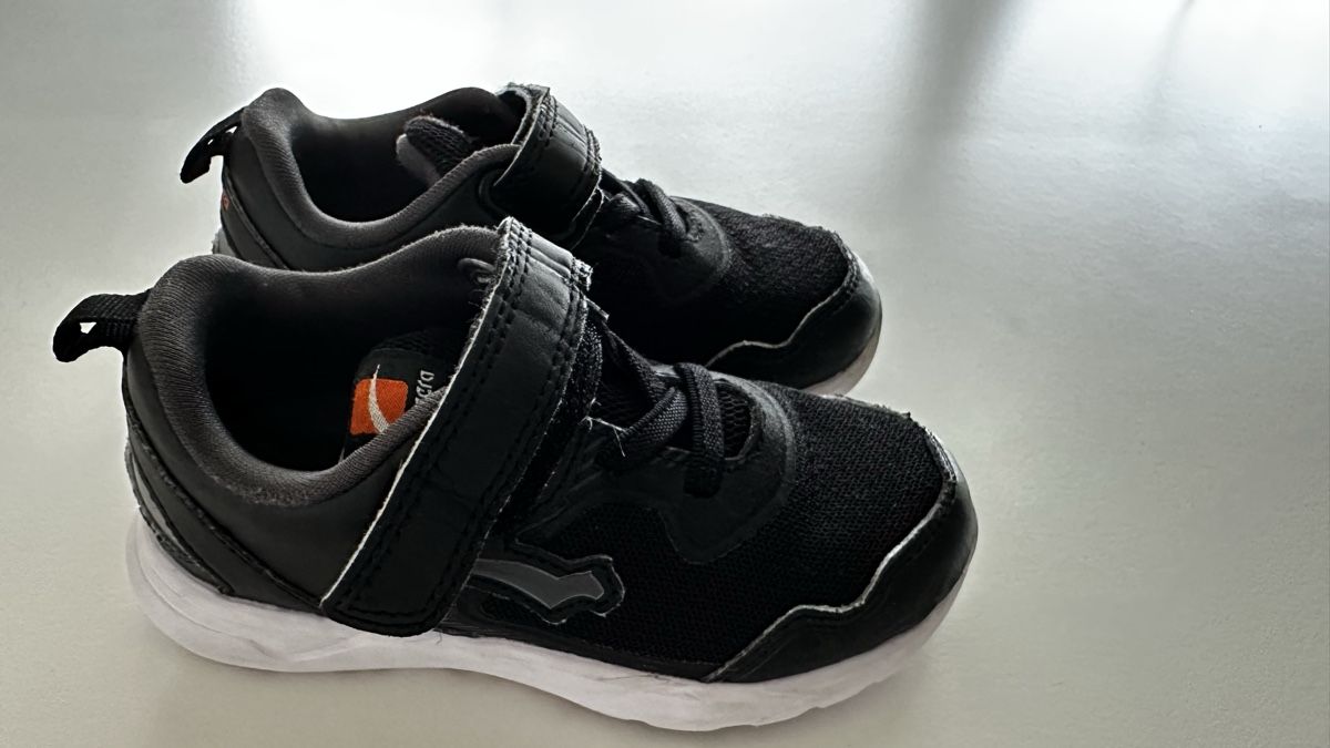 Scarpe per ragazzi: Sneakers - Size 24 – Usato da Zürich venduto da KrisZH